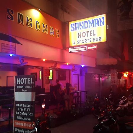 Sandman Hotel & Sports Bar パッタヤー エクステリア 写真